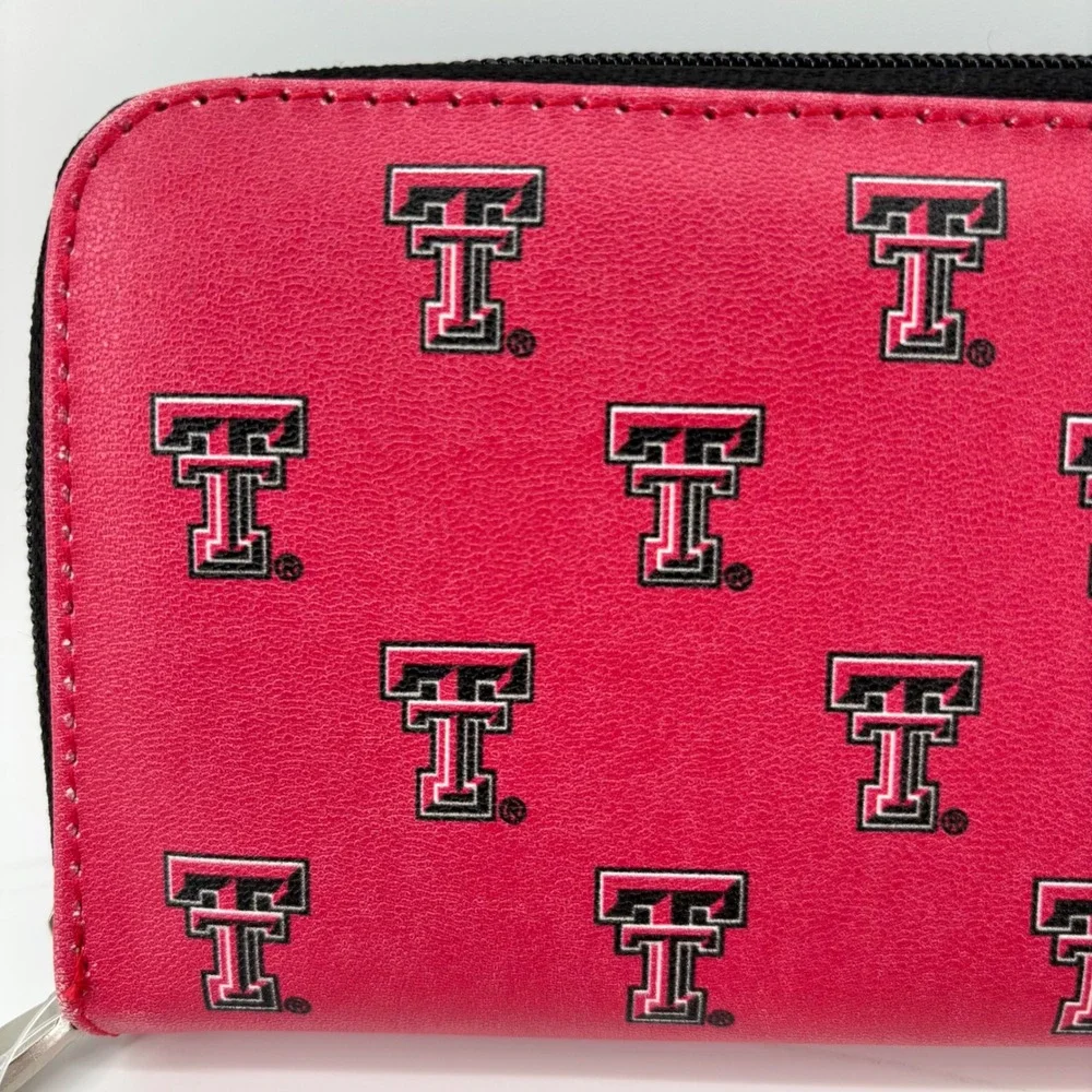 Eagles‎ Wings Texas Tech Red Raiders Red Zip Around Wristlet Wallet NWT NCAA